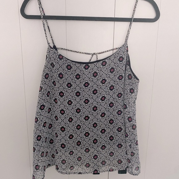 Lovely top - Picture 1 of 4